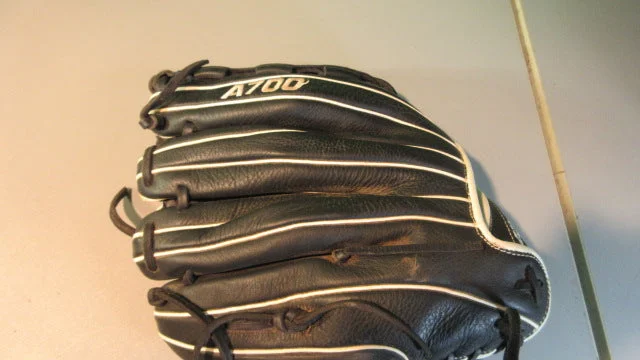 Baseball Glove For Softball Leagues And Tournaments-Used Wilson A700 12.5" Outfield Baseball Glove - RHT