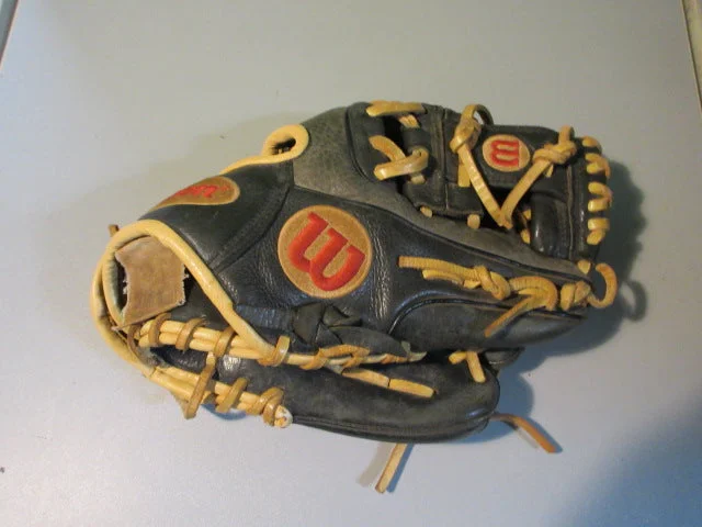 Baseball Glove With Custom Fit And Comfort-Used Wilson A1000 11 1/4" Infield Baseball Glove - RHT