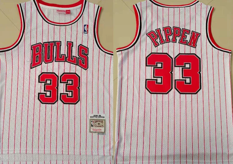 Basketball Jersey For Custom Team Merchandising-Bulls 33 Scottie Pippen White Red 1997-98 Hardwood Classics Basketball Jersey